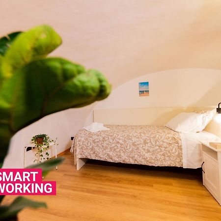 Appartamento Flamingo By Wonderful Italy Bari Esterno foto
